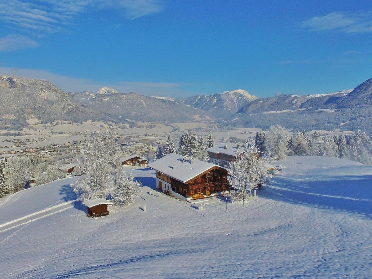 Chalet On The Ski Slope In St Johann In Tyrol Apfeldorf Exterior photo