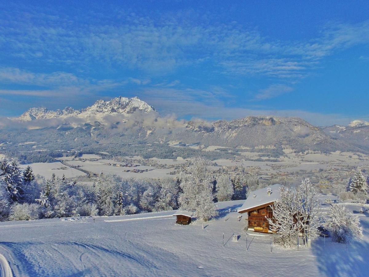 Chalet On The Ski Slope In St Johann In Tyrol Apfeldorf Exterior photo